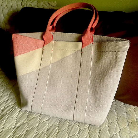 Rothy's Handbags - Rothy’s essential tote VGUC